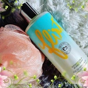 Why Should Every Smart Woman Have Skinny Dip?